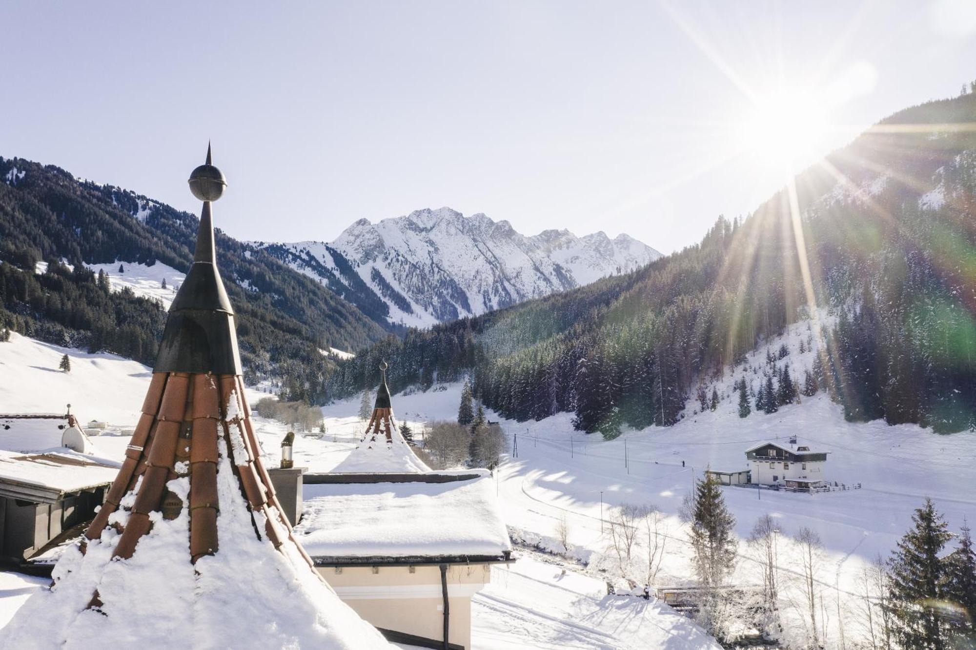Traumhotel Alpina Superior --Yoga Und Ayurvedahotel (Adults Only) Герлос Экстерьер фото